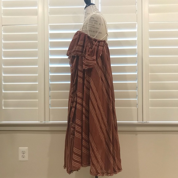 Free People Off Shoulder Dress - Picture 2 of 8